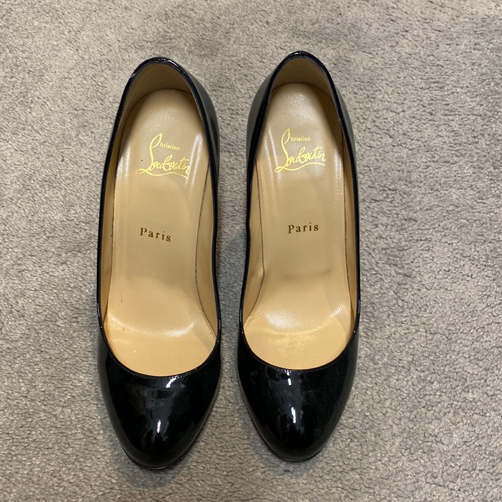 Christian louboutin black patent heels size 38